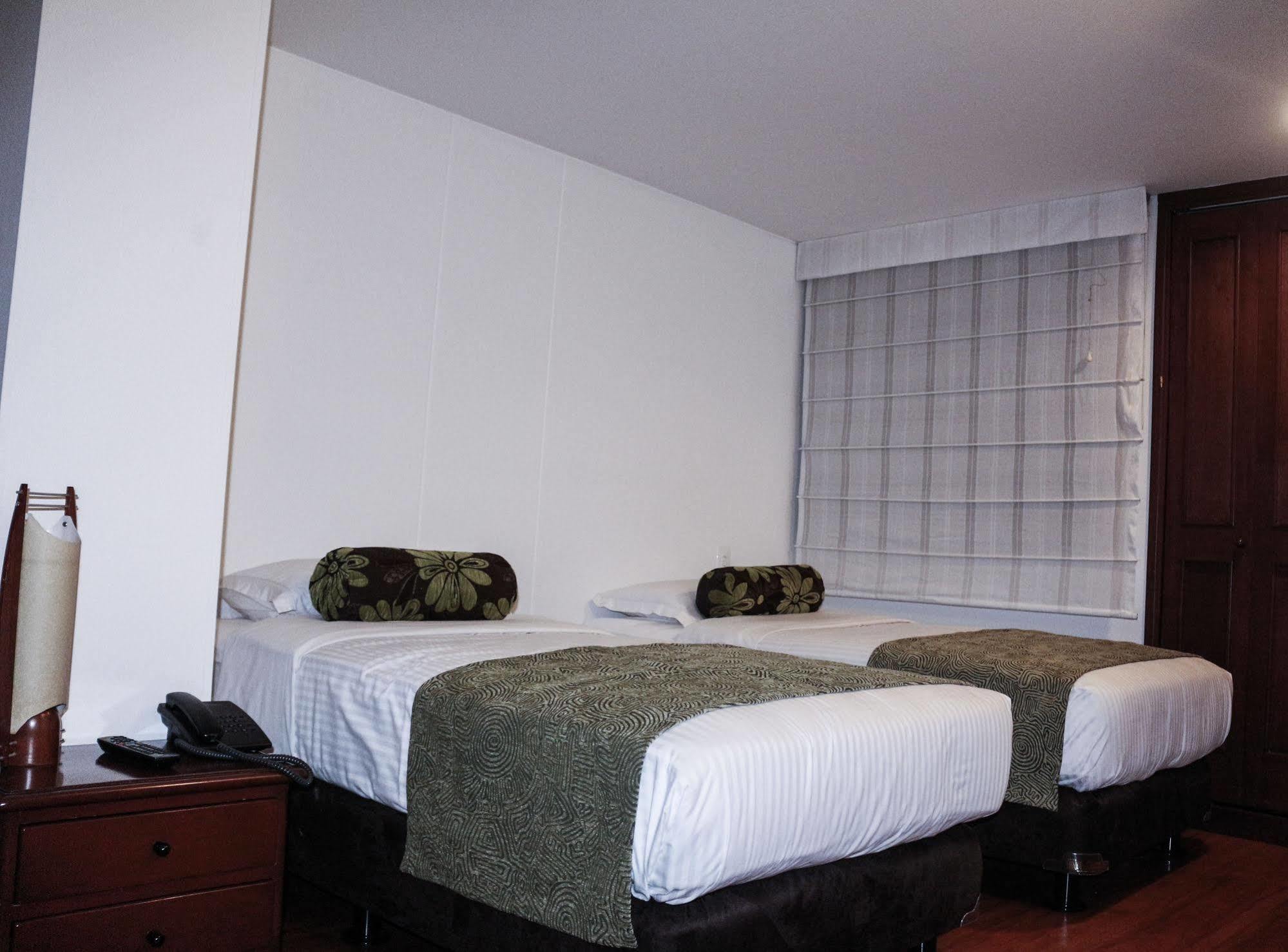 Hotel Confort 80 Zona Rosa Bogota Exterior photo